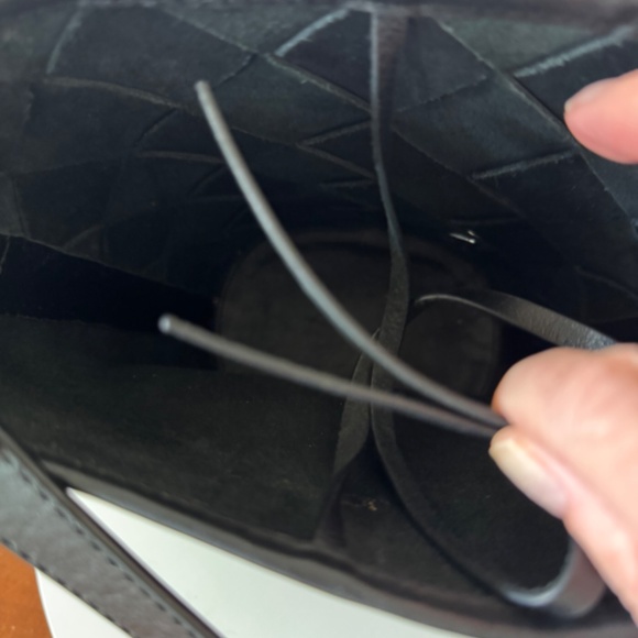 J Crew Berkeley Woven Black Leather Bucket Bag - Picture 6 of 6